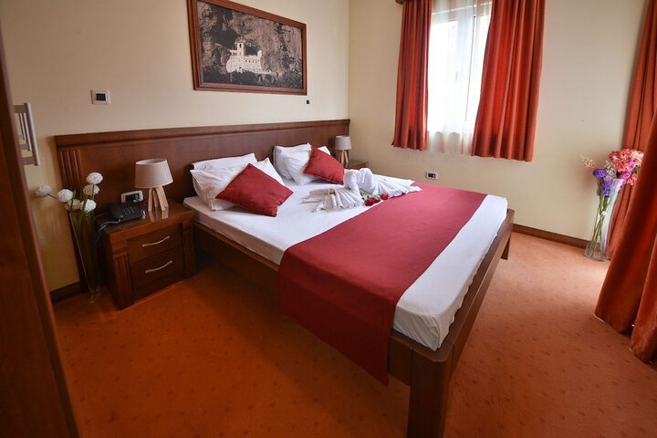 Room 4 of 45