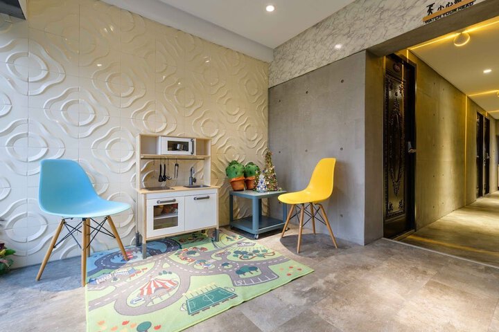 Hotel Interior 219 of 313