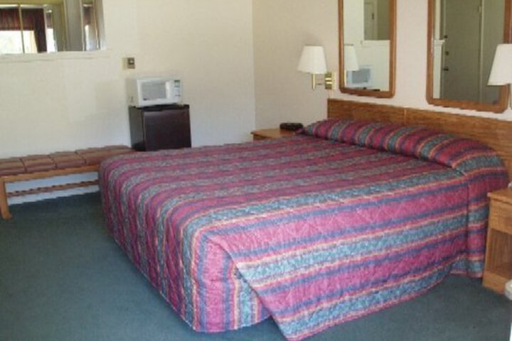 White Oaks Hotel