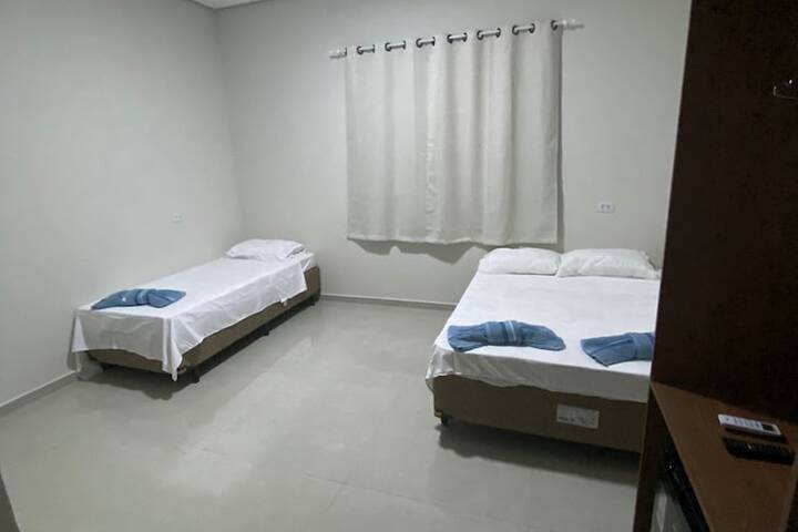Room 4 of 7