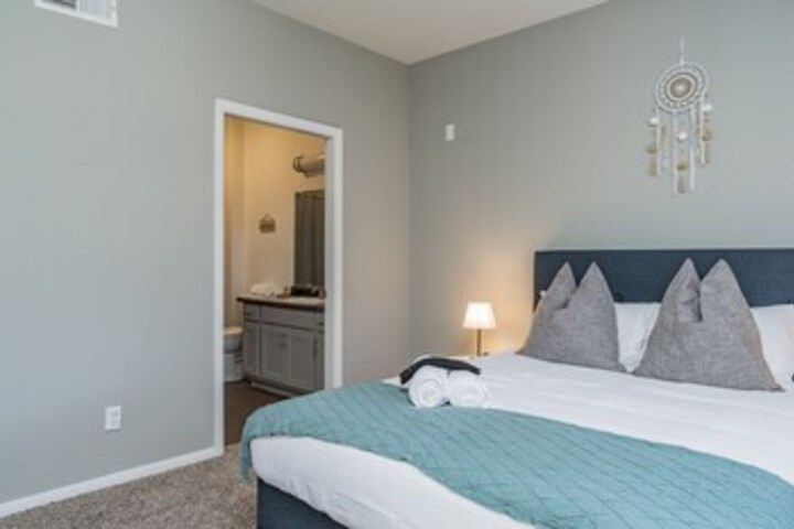 Room 173 of 187