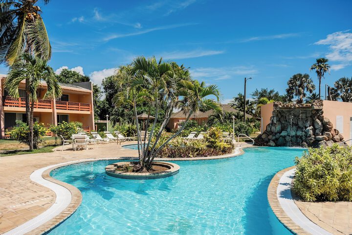 Pool 44 of 56