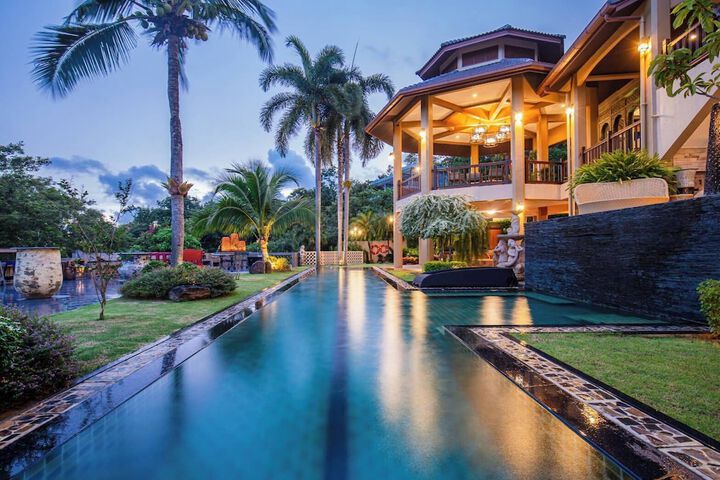 Bell Seaside Luxury Villa
