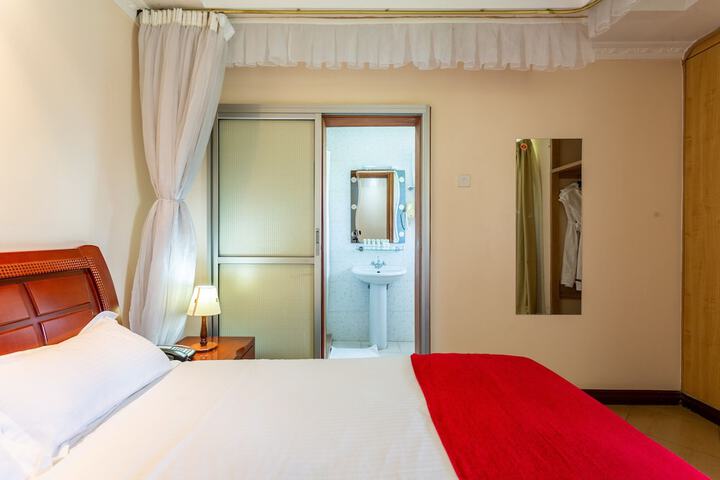 Room 10 of 74