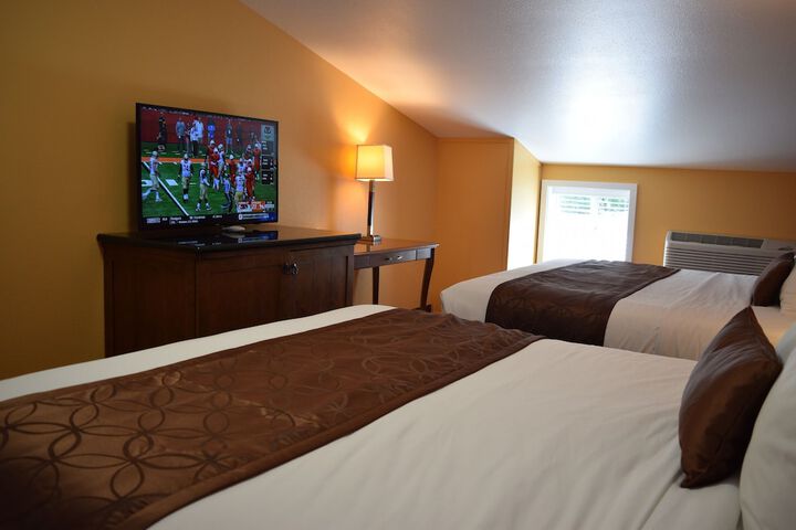 Room 7 of 65