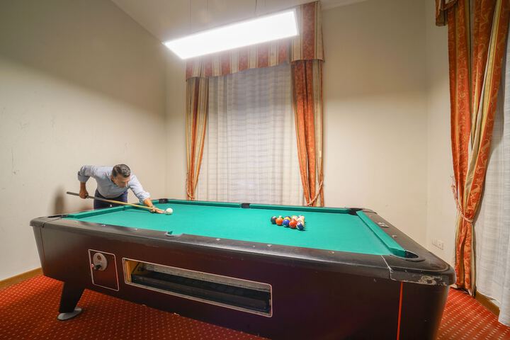 Pool 73 of 127