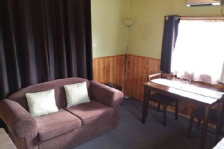 Room 212 of 300