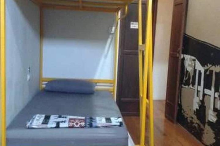 Room 18 of 31