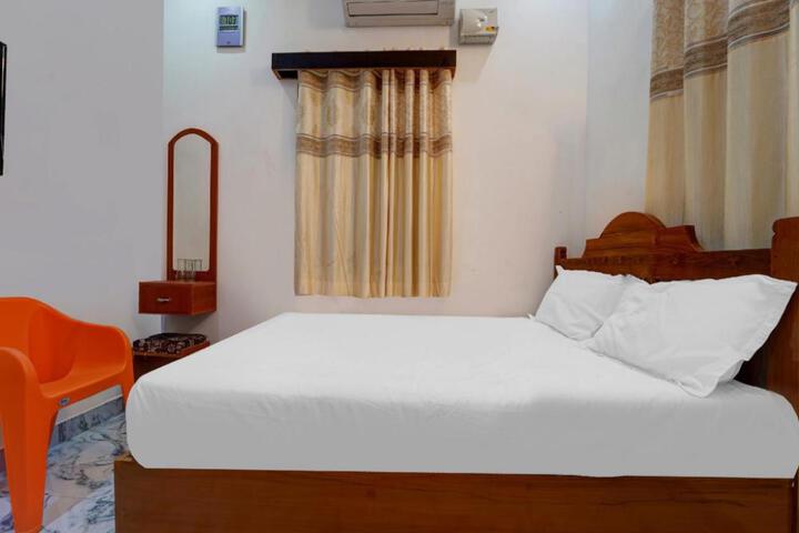Flagship 700999 Sri Kamatchi Hotel & Rooms