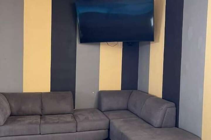 Room 22 of 48