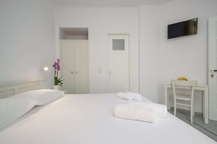 Room 40 of 107
