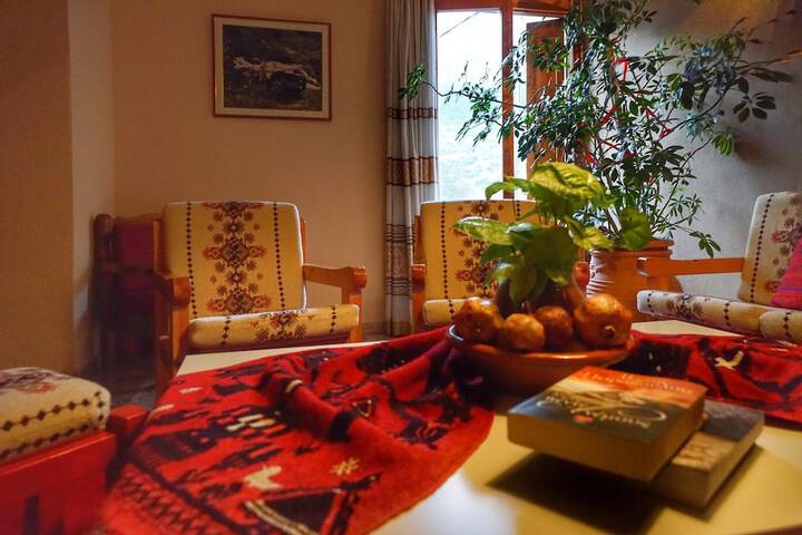 Room 43 of 70