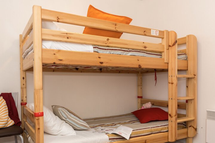 Room 3 of 25