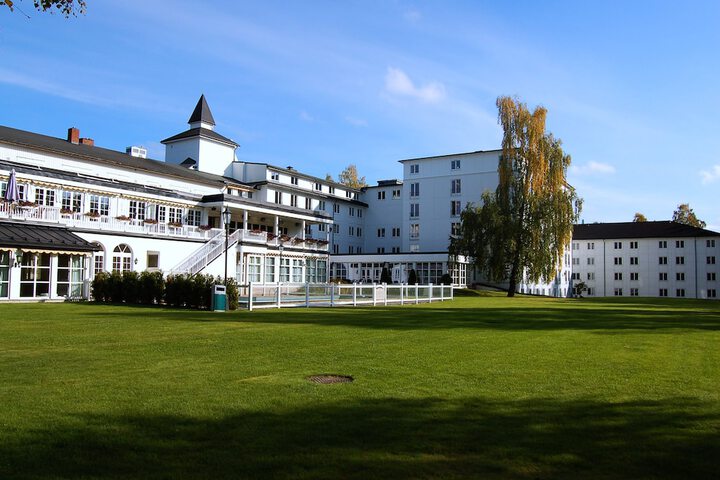Hotel Exterior 54 of 56