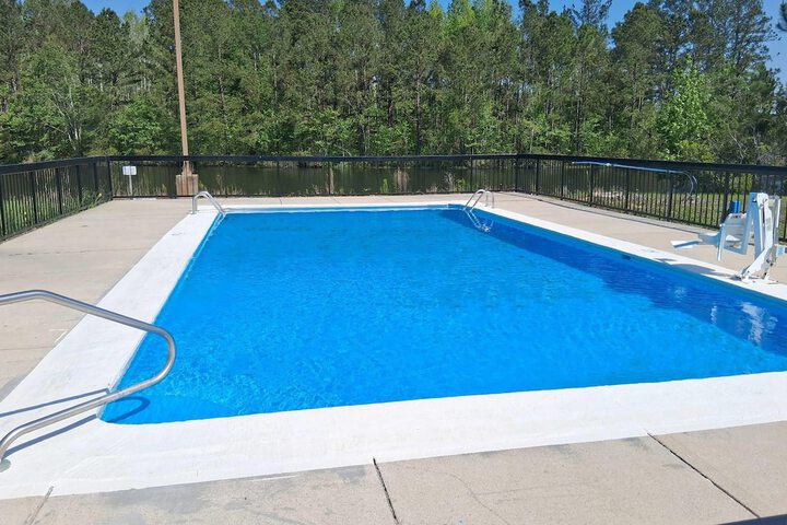 Pool 19 of 22