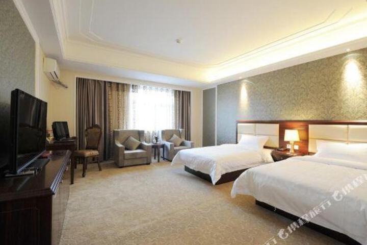 Taike Business Hotel