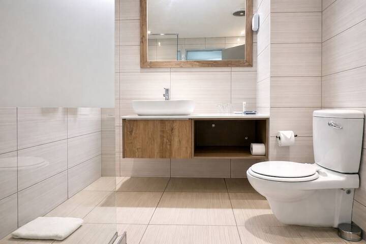 Clean Restrooms