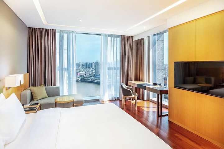 Room 36 of 116