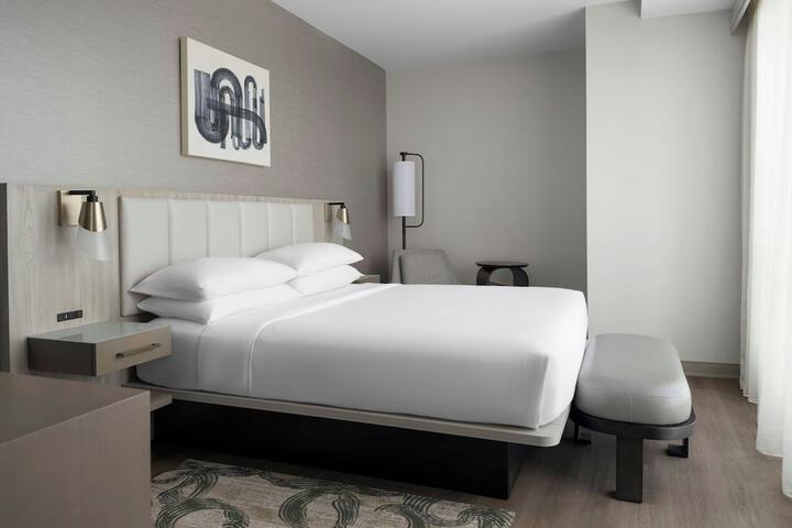 Room 13 of 41