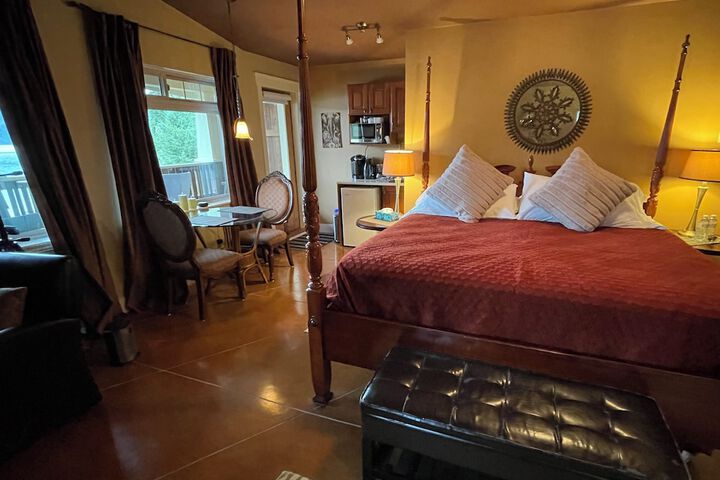 Room 55 of 143