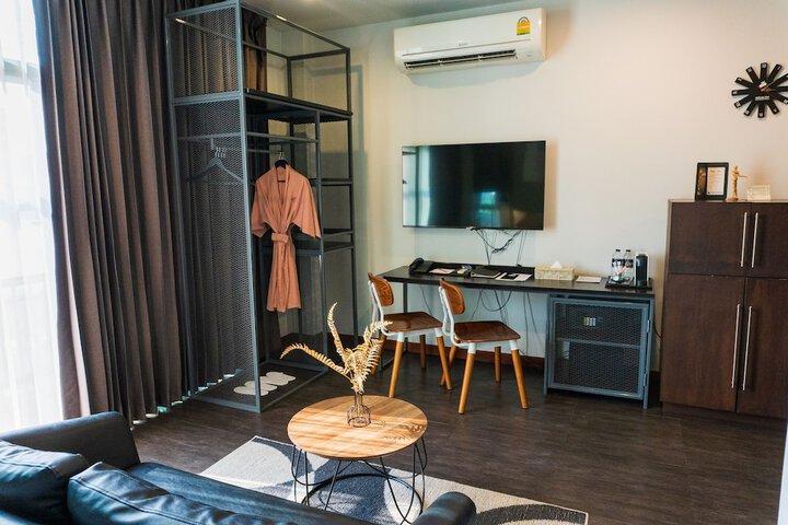 Room 38 of 125