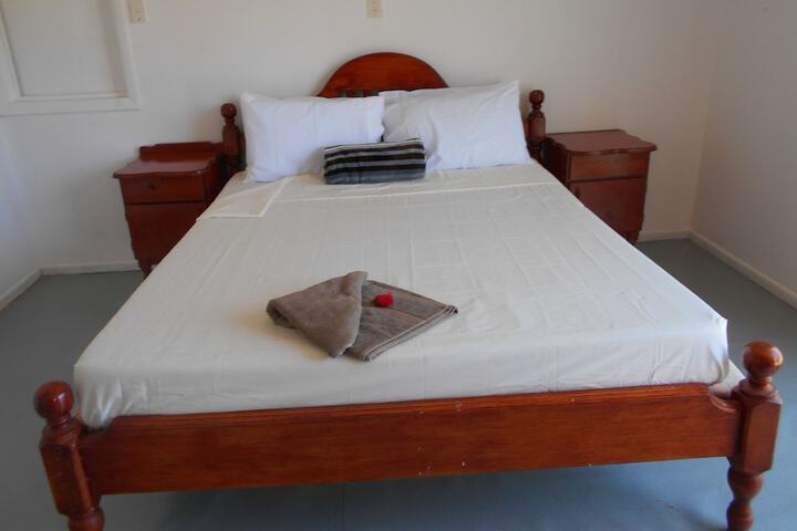 Room 2 of 14
