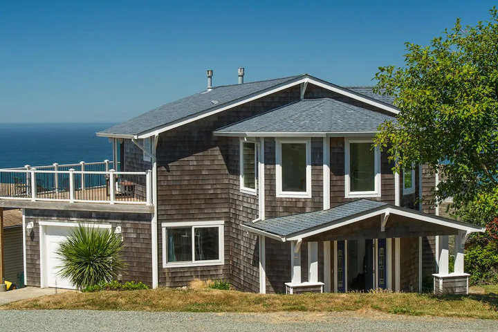 Exterior of THE LIGHTHOUSE 3 BR HOME BY REDAWNING