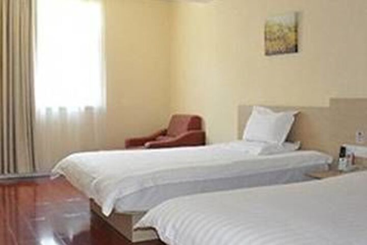 Room 3 of 41