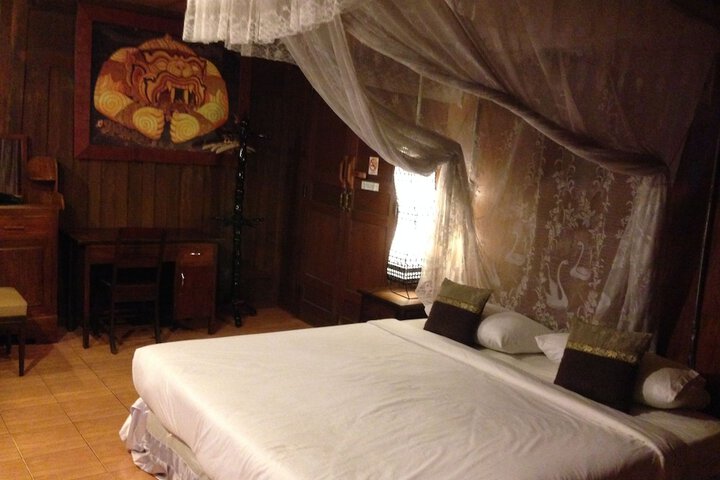 Room 16 of 161