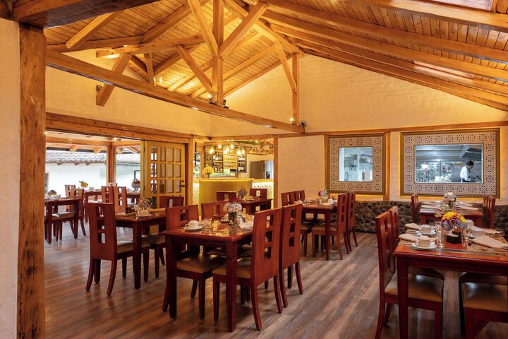 Dining 130 of 152