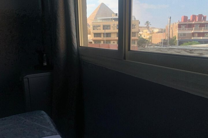 Room 33 of 41