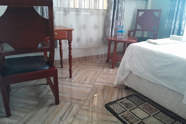 Room 11 of 74