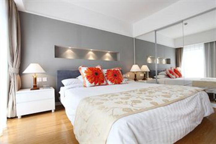 Room 9 of 23