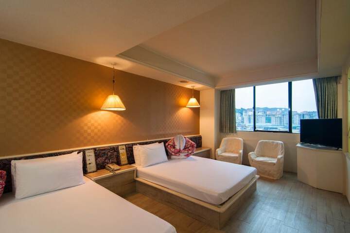 Room 34 of 74