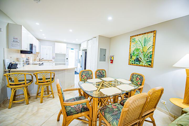 Dining Photos