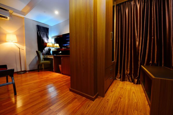 Room 22 of 42