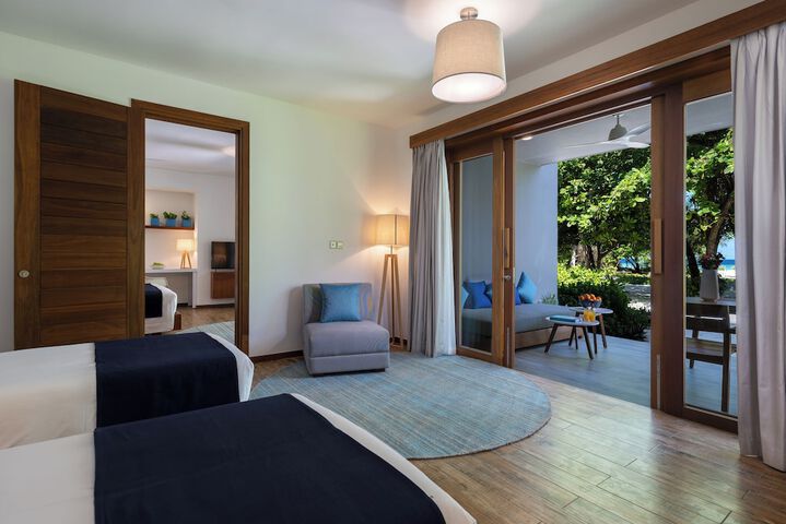 Room 10 of 74