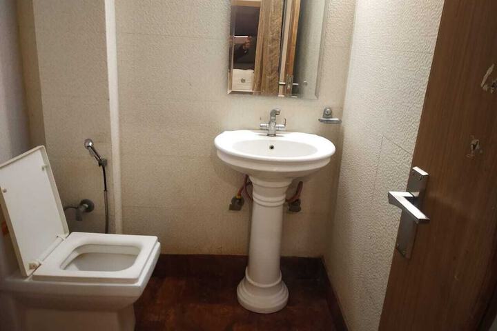 Clean Restrooms