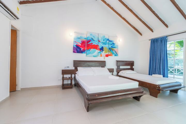 Room 16 of 46