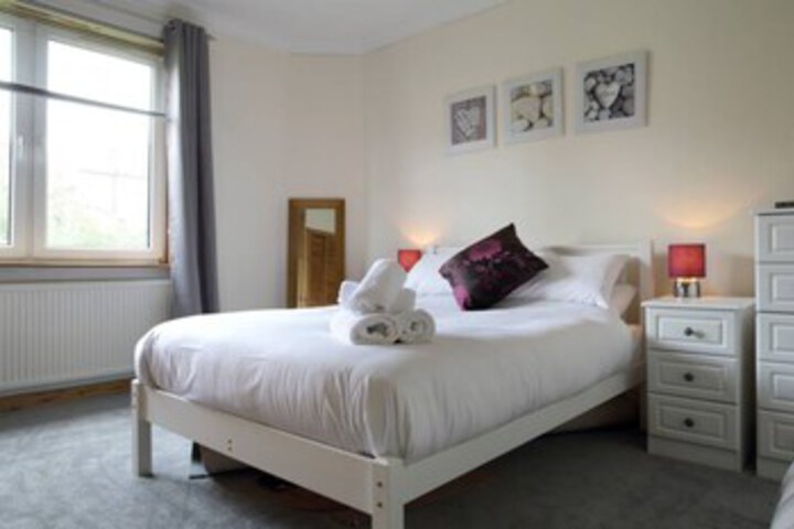 Room 15 of 15