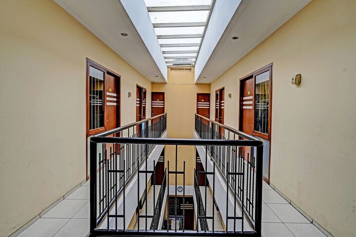 Hotel Interior 4 of 26