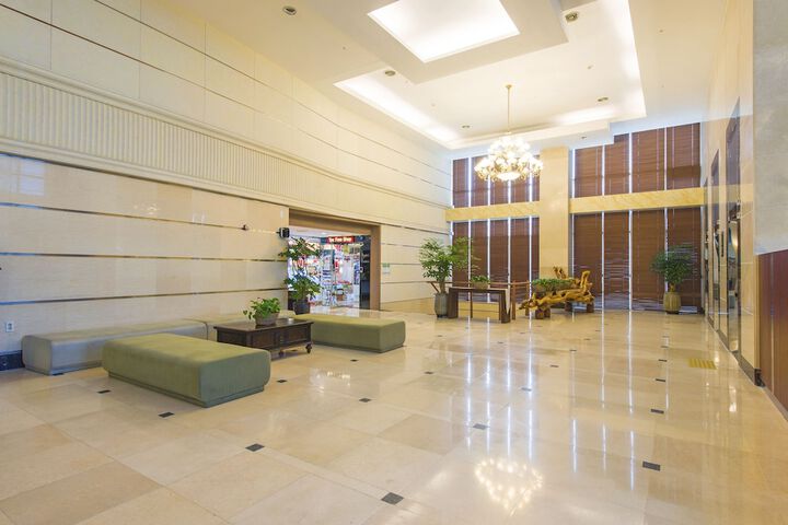 Lobby Entry