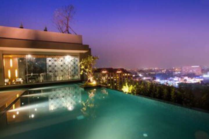 Pool 57 of 61