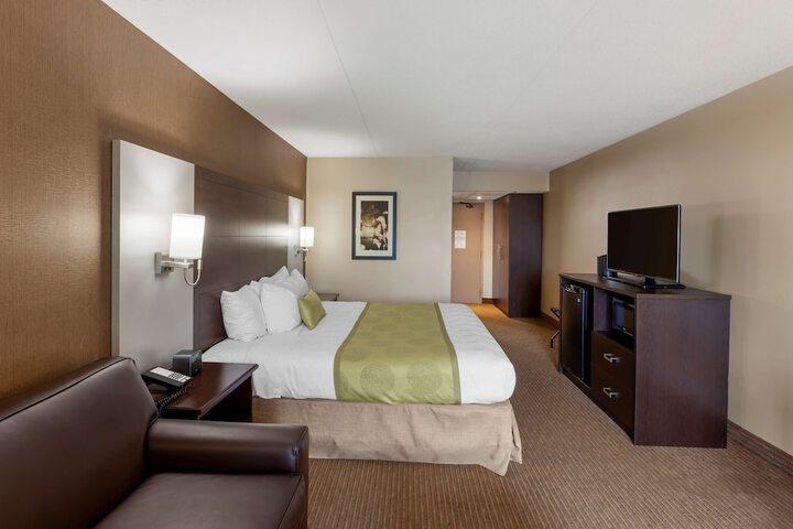 Room 9 of 44
