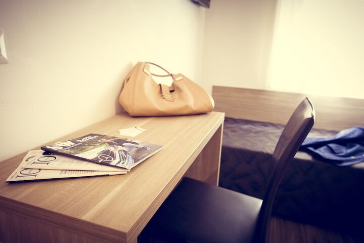 Room 15 of 85