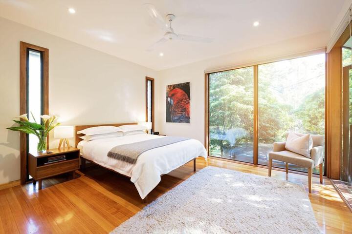 Room 12 of 43