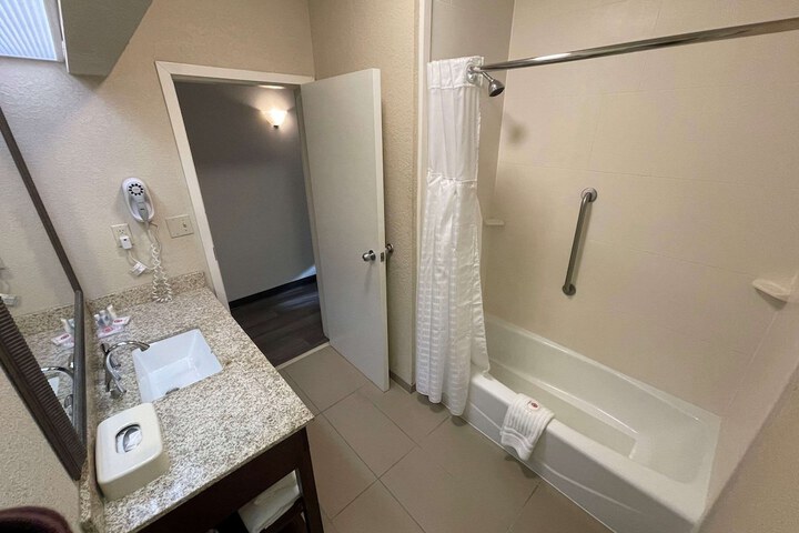 1 Queen Bed Accessible (1 of 46)