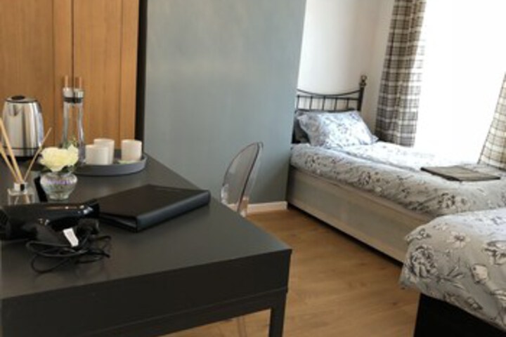 Room 17 of 30