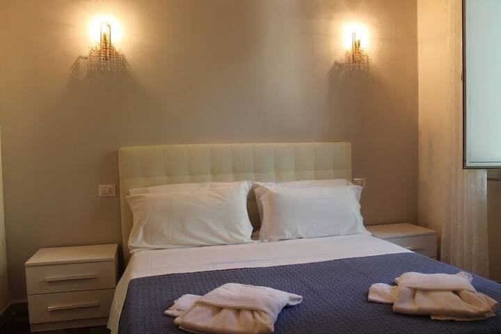 Room 7 of 30