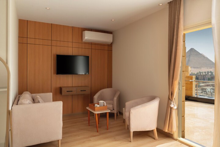 Room 7 of 35